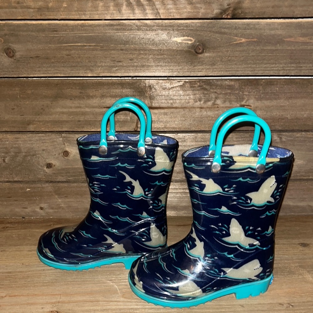 Toddler rain boots size 6